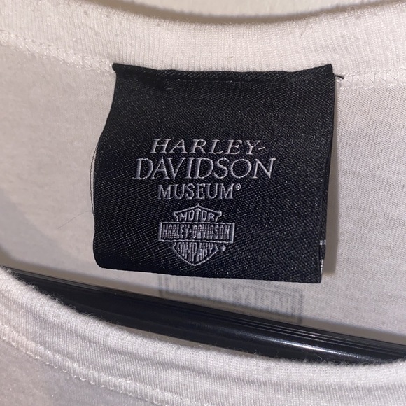 Harley-Davidson Museum Milwaukee, Wisconsin short sleeve T-shirt motorcycle - Picture 5 of 6